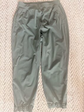 lululemon Adaptive State Jogger 12” Olive Jogger